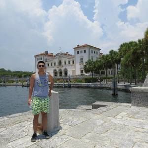 Meet your Posher, Johnson